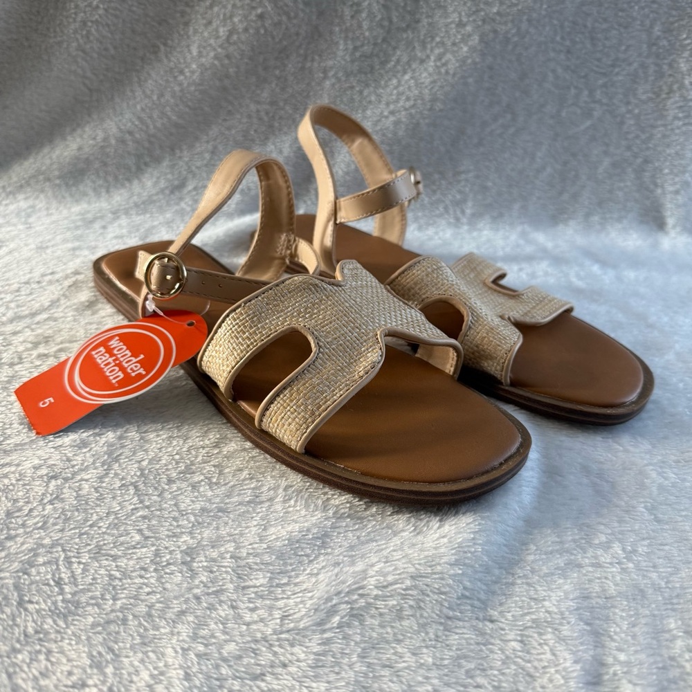 Wonder Nation Beige and Brown Big Girls Sandals Size 5 New Adjustable Strap